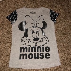 to big for me and not my type of shirt to wear